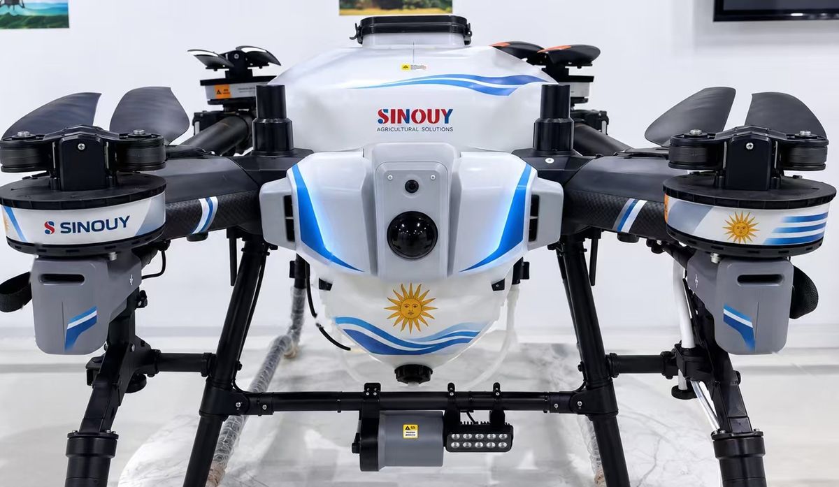 SinoUY 80-litre agricultural drone